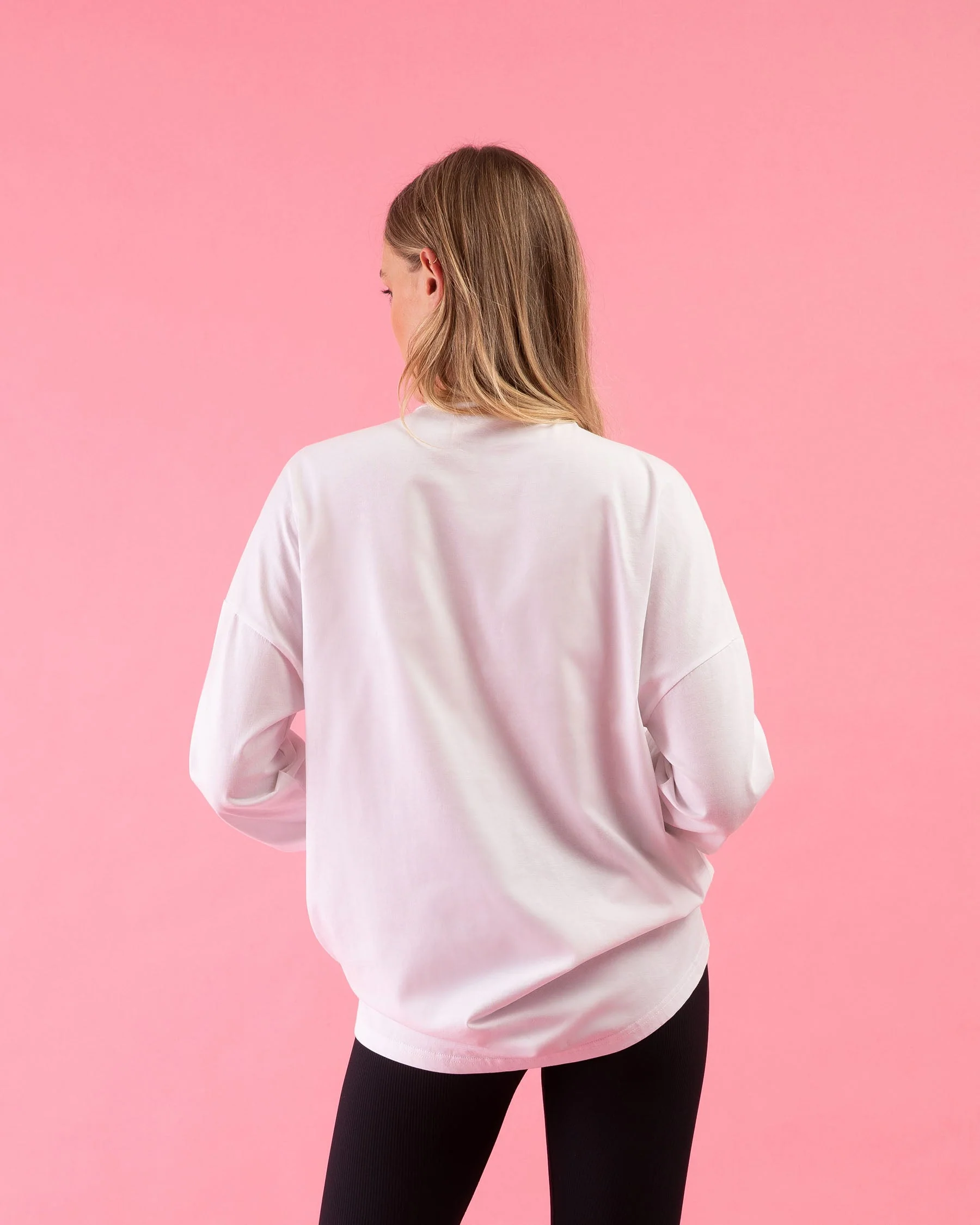 Bloch Play Oversized L/S Tee - Image 4